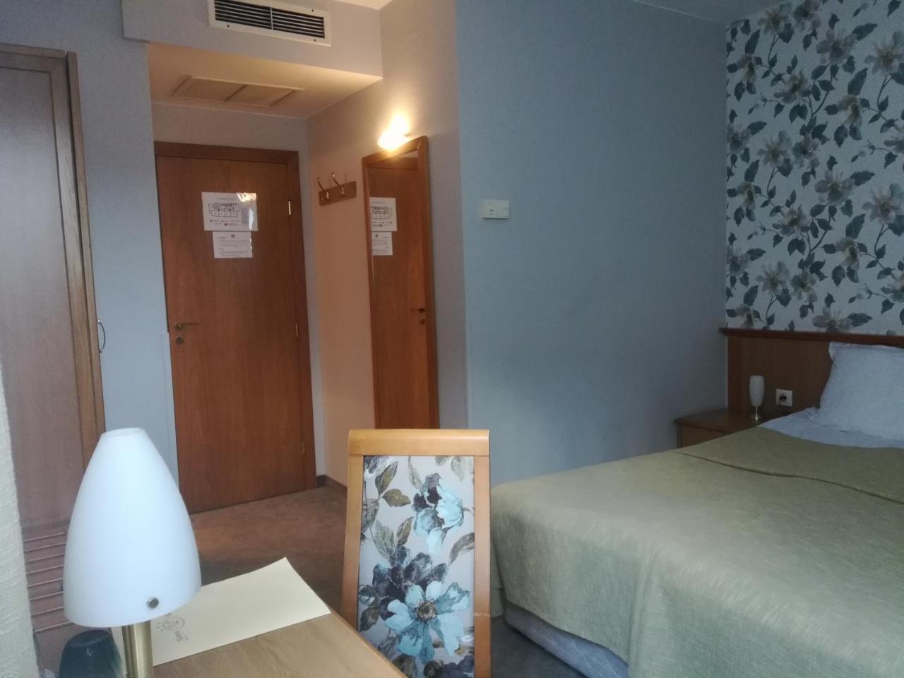 Hotel Kapri 3*
